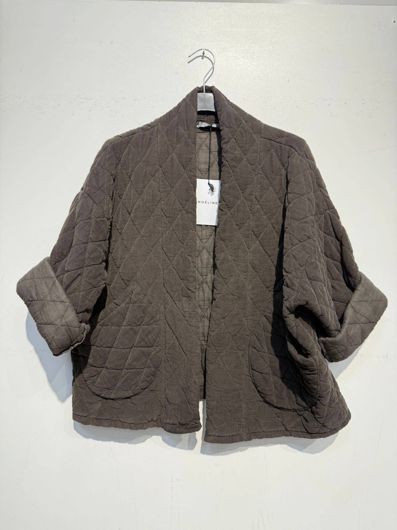 2442-2 velvet quilted jacket: Black