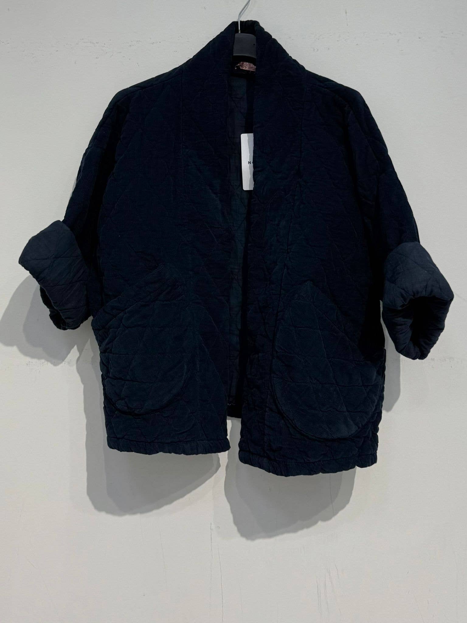 2442-2 velvet quilted jacket: Black