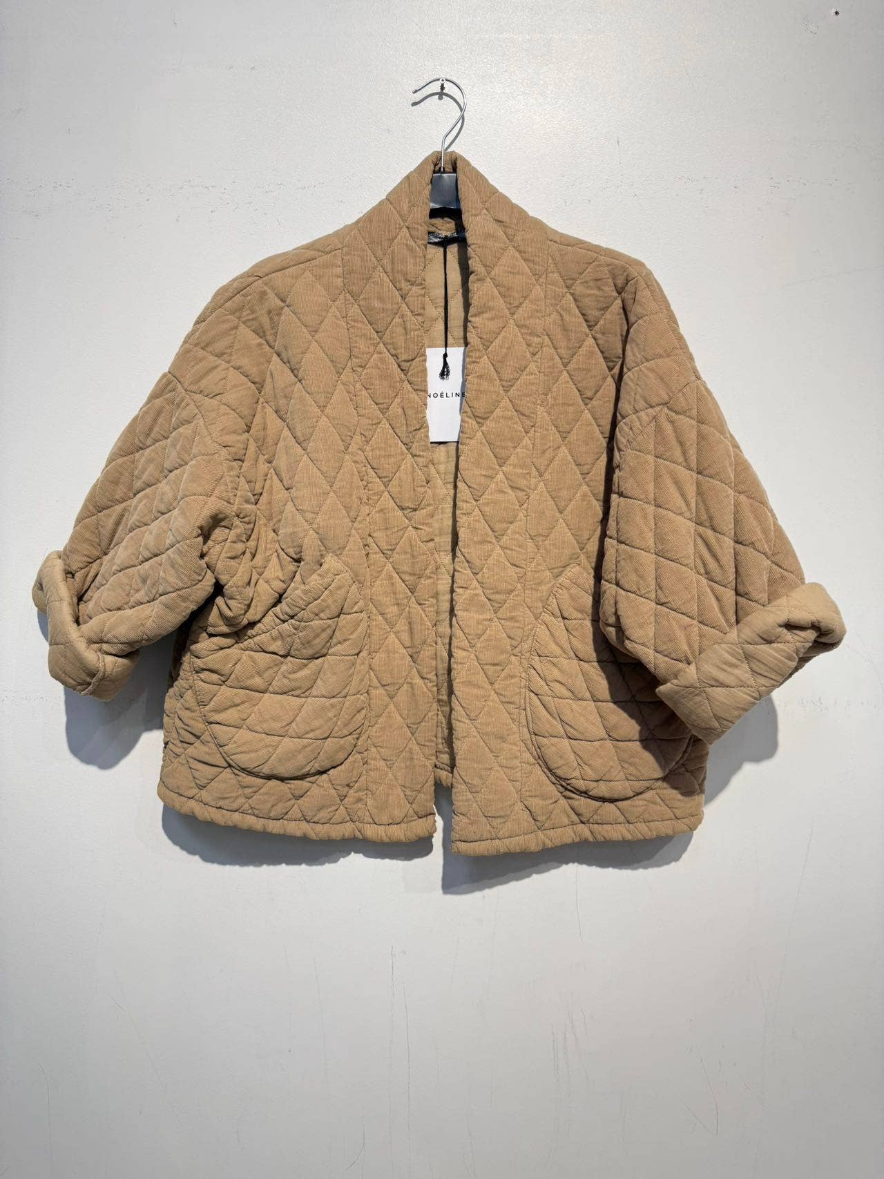 2442-2 velvet quilted jacket: Black