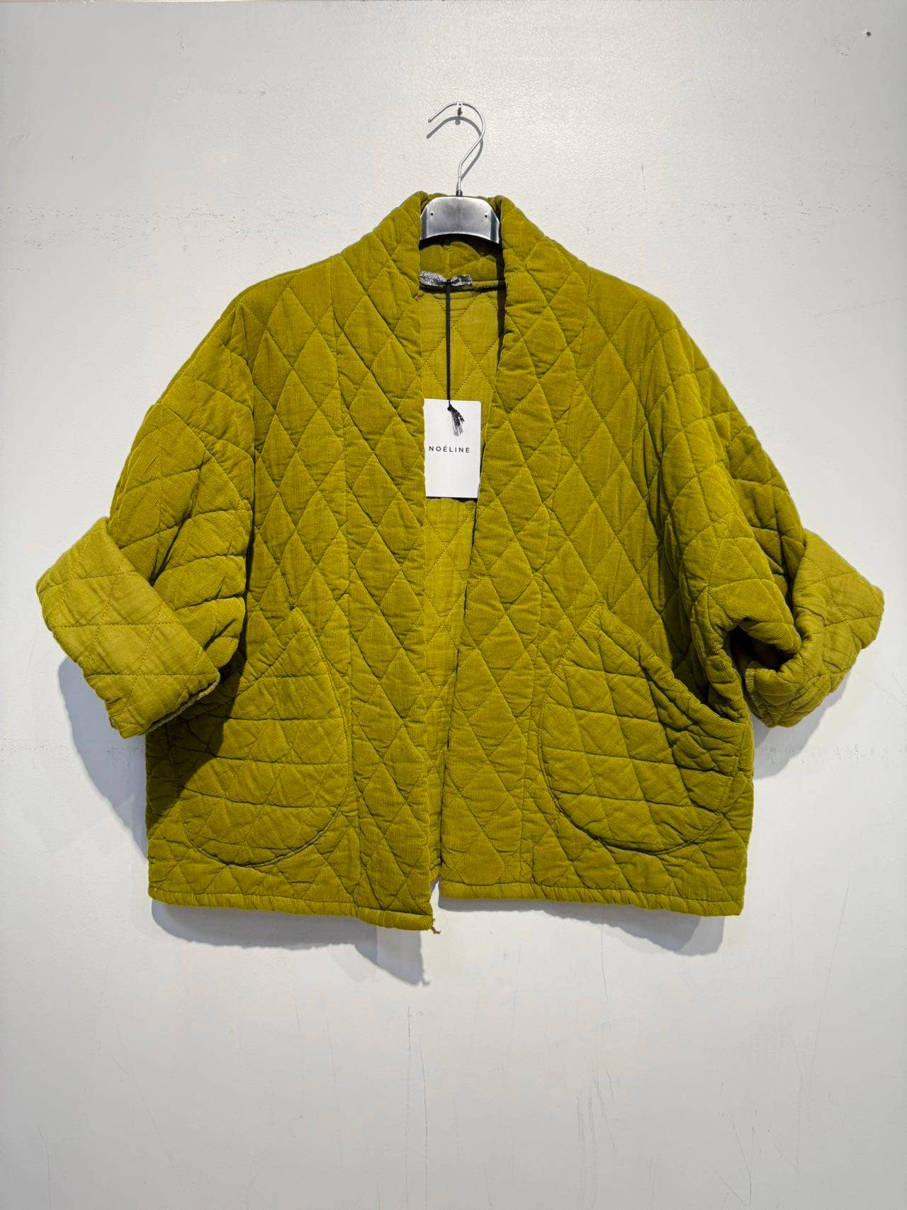 2442-2 velvet quilted jacket: Black